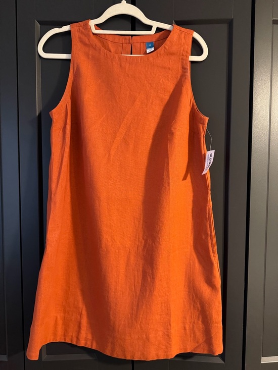 Old Navy Dresses & Skirts - Old Navy linen shift dress, size M. NWT, rust colored